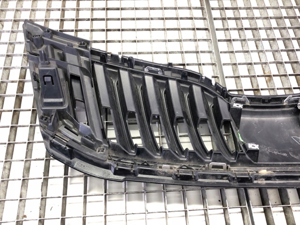 Купити Решітка радіатора решітка радіатора skoda octavia iii kombi