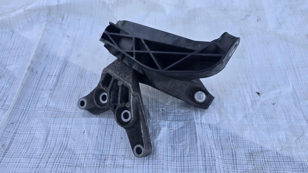 фото №1, Подушка кронштейн двигуна peugeot 3008 ii 1.2 thp