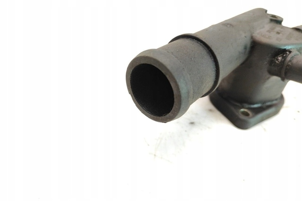 фото №6, Труба охлаждение vw caddy iii фургон 2ka, 2kh, 2ca, 2ch 038121132d 2.0l