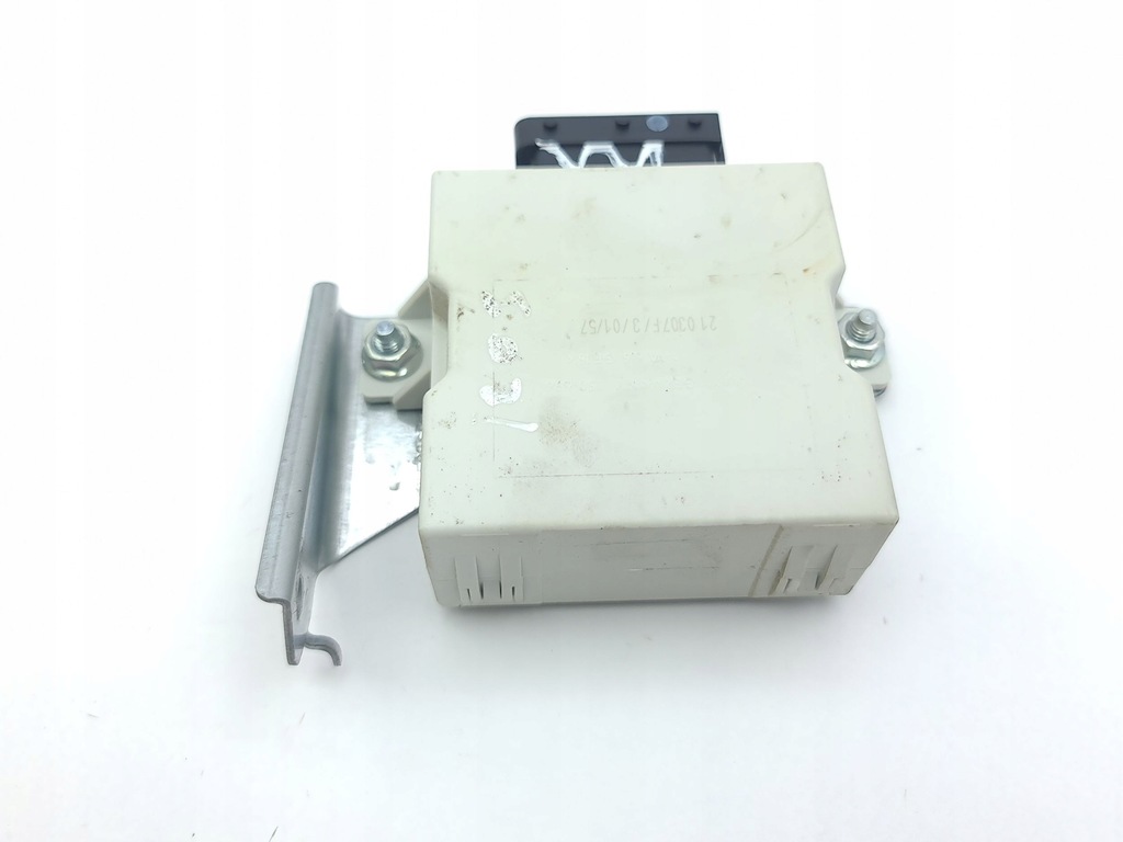 фото №7, Toyota corolla verso ar10 2007 модуль / реле дворник