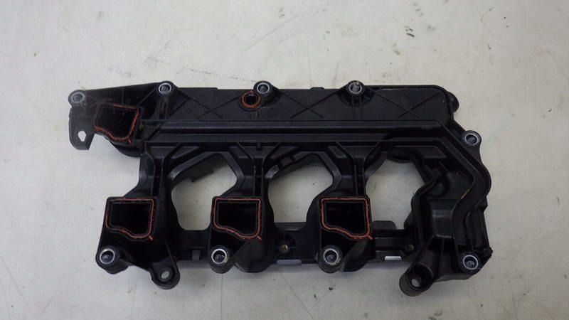 фото №6, Крышка клапанов вентиляция картера 308 ii t9 1.5 blue hdi