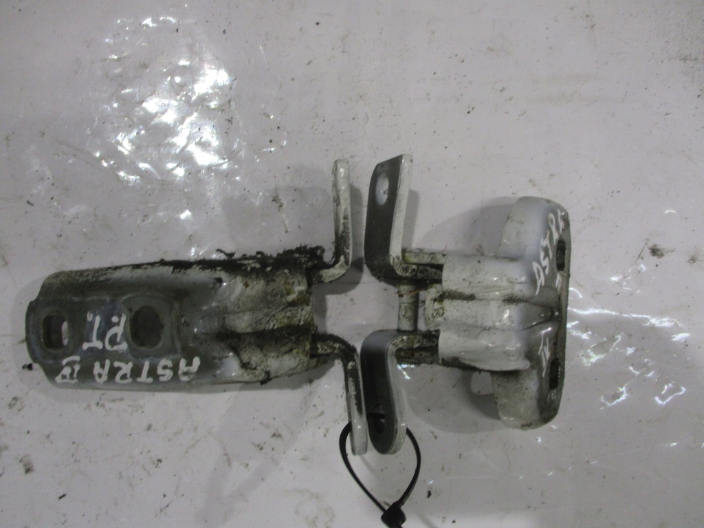 фото №1, Петля петлі двері правий задня opel astra iv 4 j y40r kombi