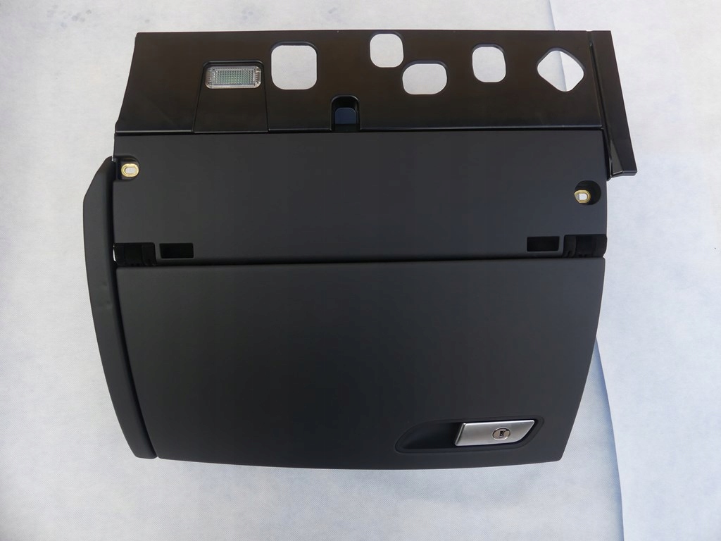 фото №1, Dw audi a7 бардачок пасажира 4g8857035d