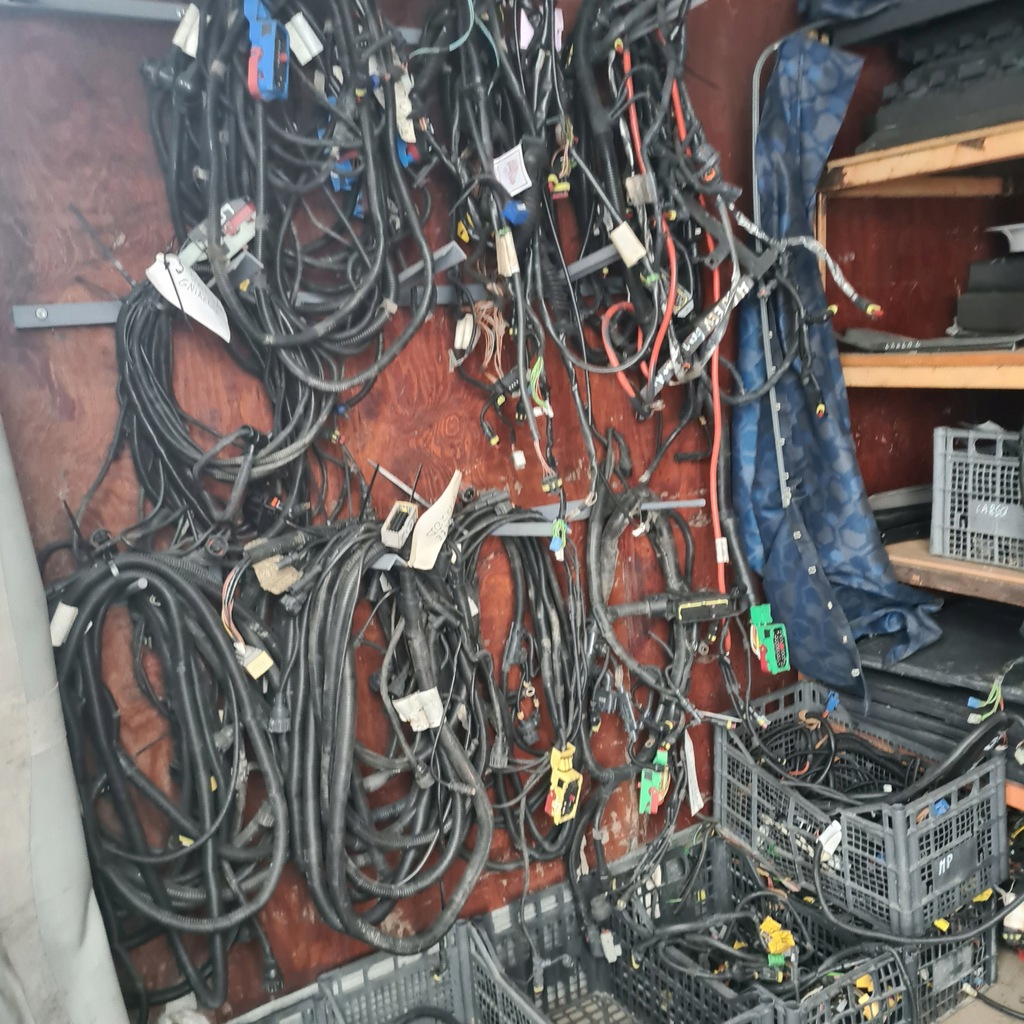 фото №9, Електропроводка джгут двигуна stralis trakker c 13 500