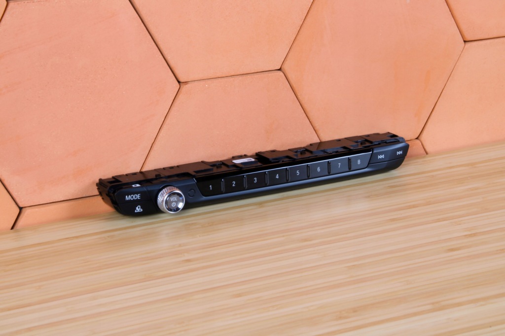 фото №1, Bmw g14 g15 g16 панель переключатель радио аудио стекло 7949338