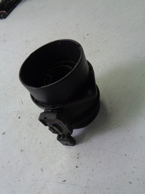 Расходомер mercedes b-klasa w246 дорестайлинг  1.8 cdi 12 r Цена