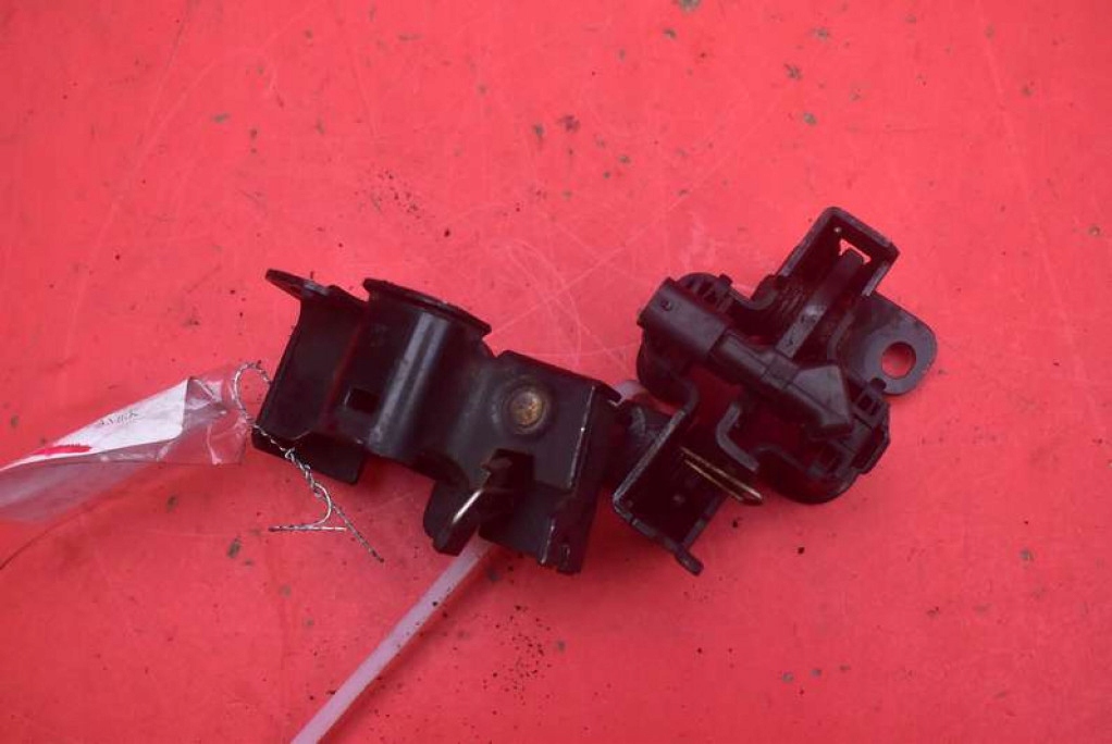 фото №1, Замок капот a2198800160 mercedes r-klasa w251 05-10