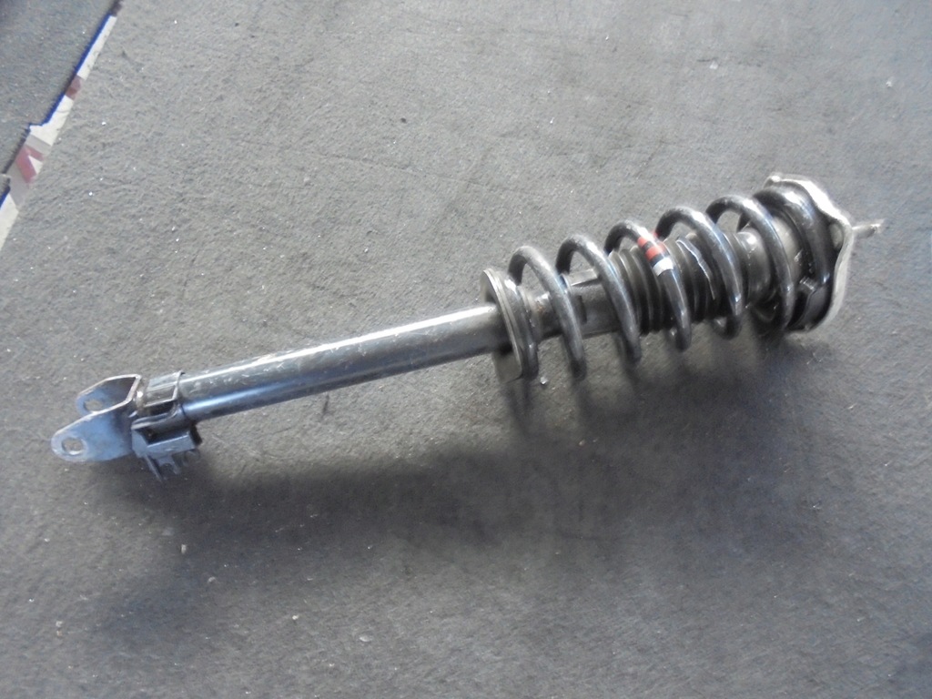 фото №1, Mercedes c klasa w205 амортизатор перед