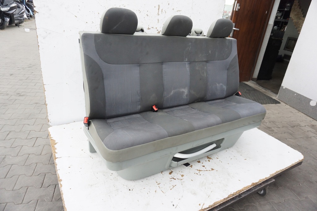 фото №2, Заднее сиденье сиденья 2 ряд opel vivaro a