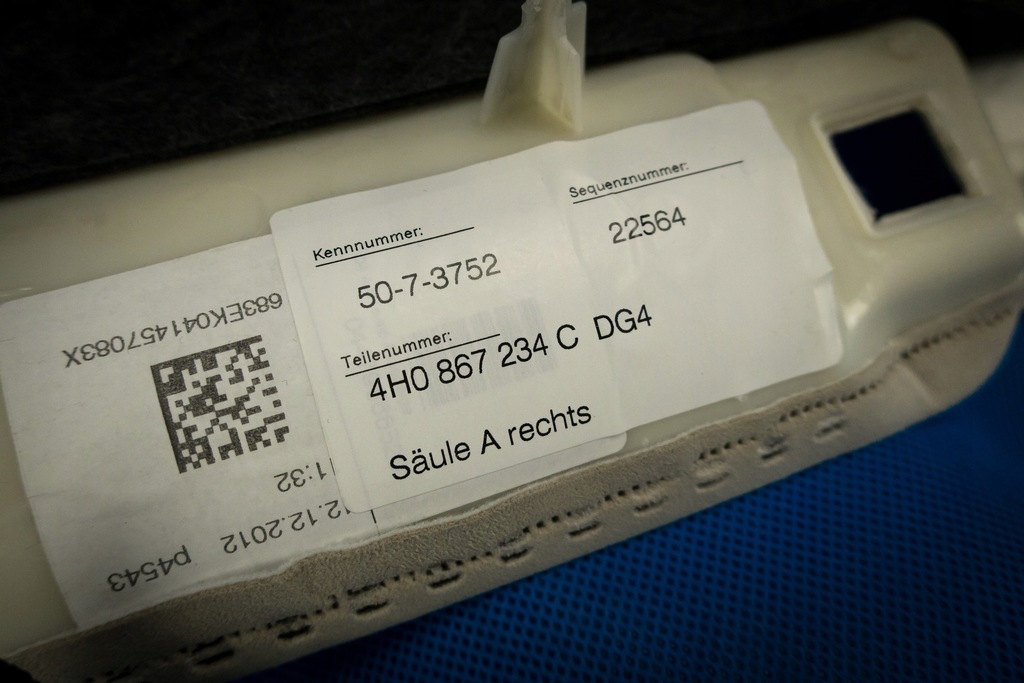 фото №8, Захист оббивка стійка audi a8 s8 4h0867234c dg4