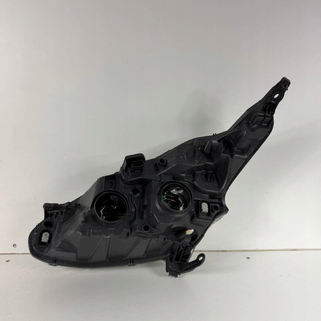 Peugeot 208 i лампа фара правая перед передняя оригинальный номер 89905648 Доставка