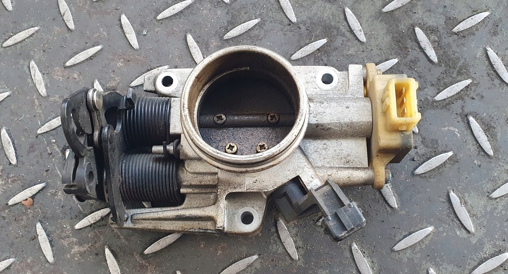 фото №1, Дросельна заслінка peugeot 306 1.6