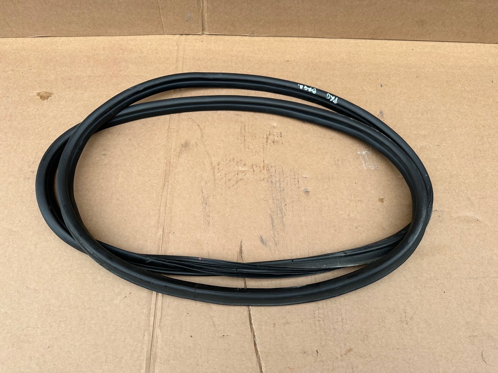 фото №1, Kia proceed прокладка кришки багажника