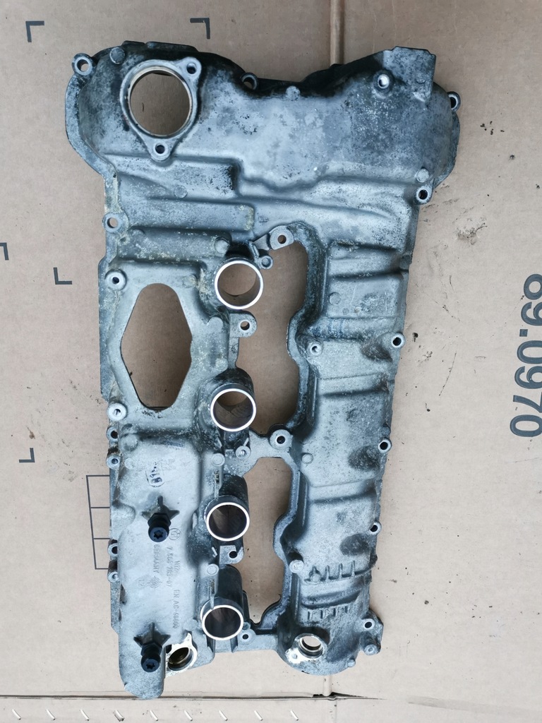 фото №9, Bmw f01 f10 4.4 v8 n63b44a кришка клапанів права