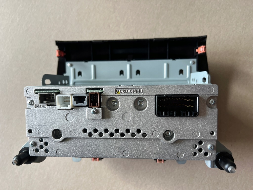 фото №7, Suzuki swift mk8 заводской радио bluetooth