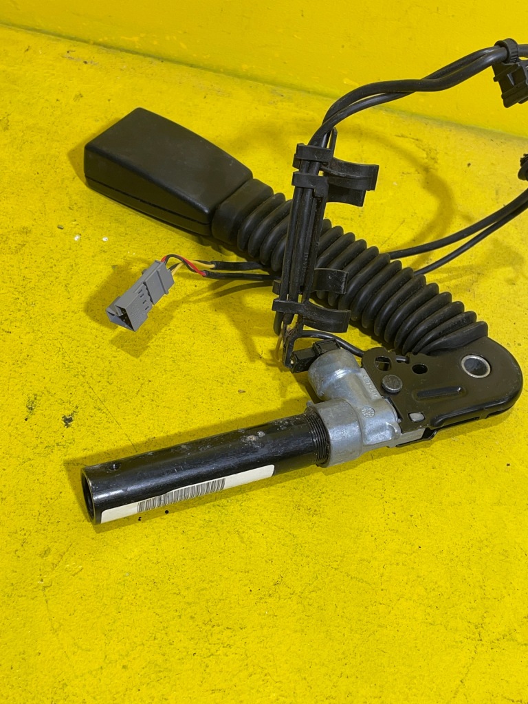 фото №2, Mini cooper r56 - комплект ременів bezp. з натягувач -правий перед -601028800d