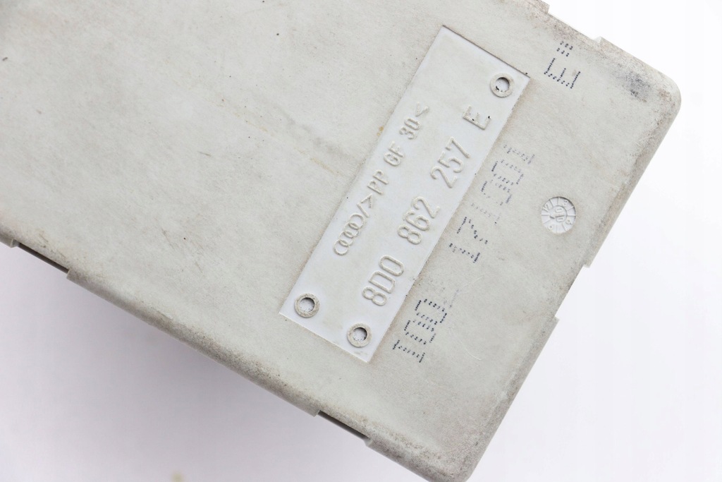 фото №7, Audi a3 8l a4 b5 помпа центрального замка 8d0862257e