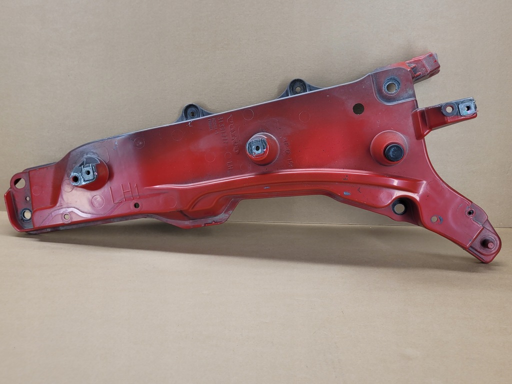 фото №1, Левая кронштейн кронштейн крыла xc90 цвет 612