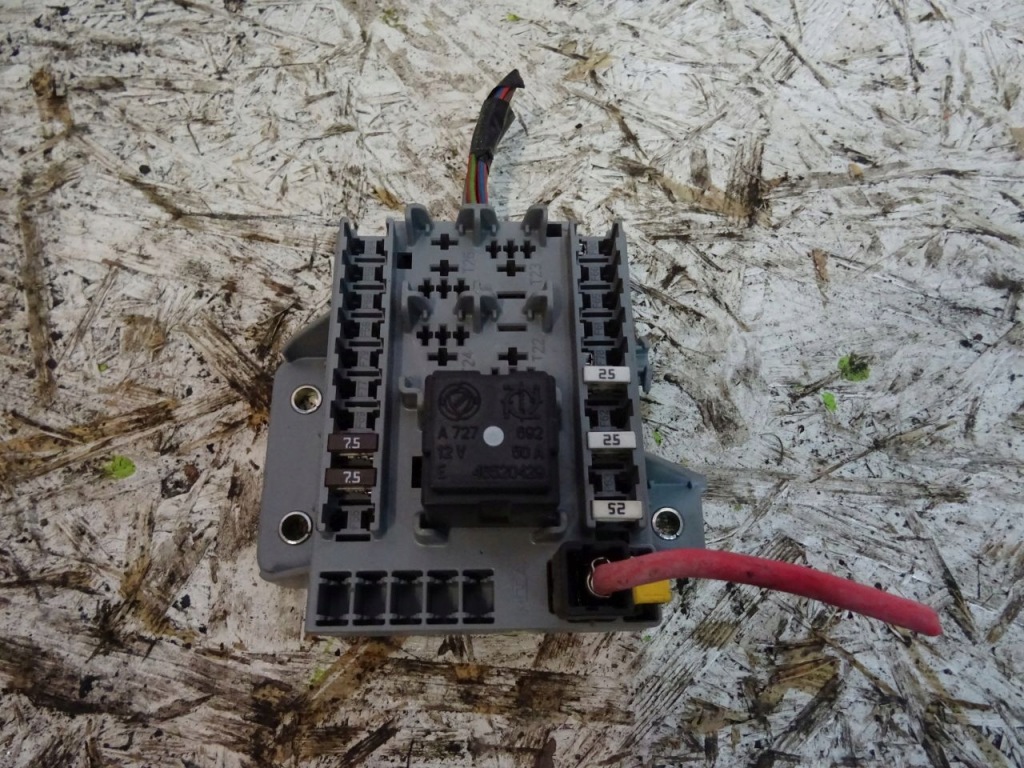 Купити Fiat croma рестайлінг  модуль bsi 51773148