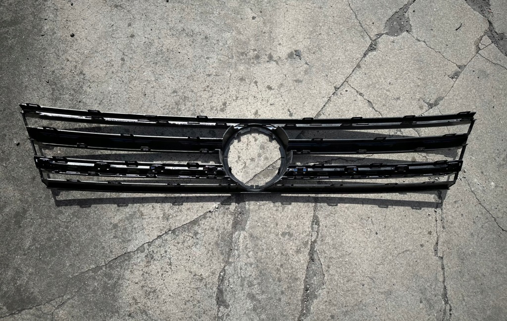 Решётка радиатора решётка решётка радиатора перед vw tiguan 5na853655 Киев