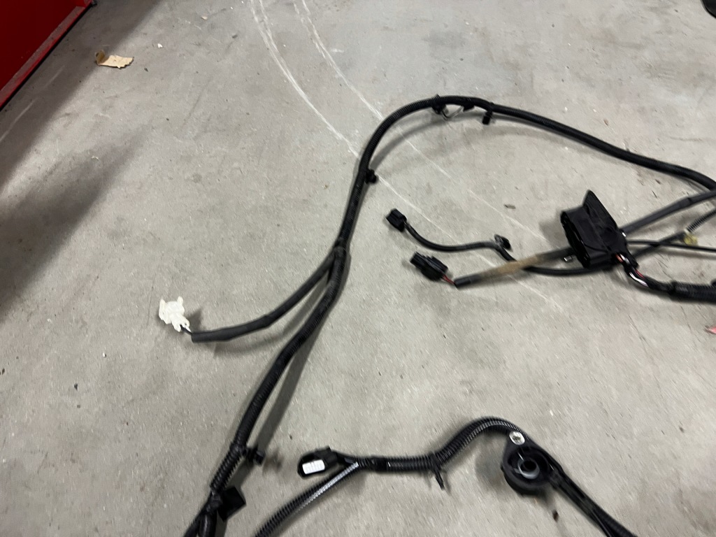 фото №3, Электропроводка жгут отсек двигателя renault captur i przedlift 0.9 tce