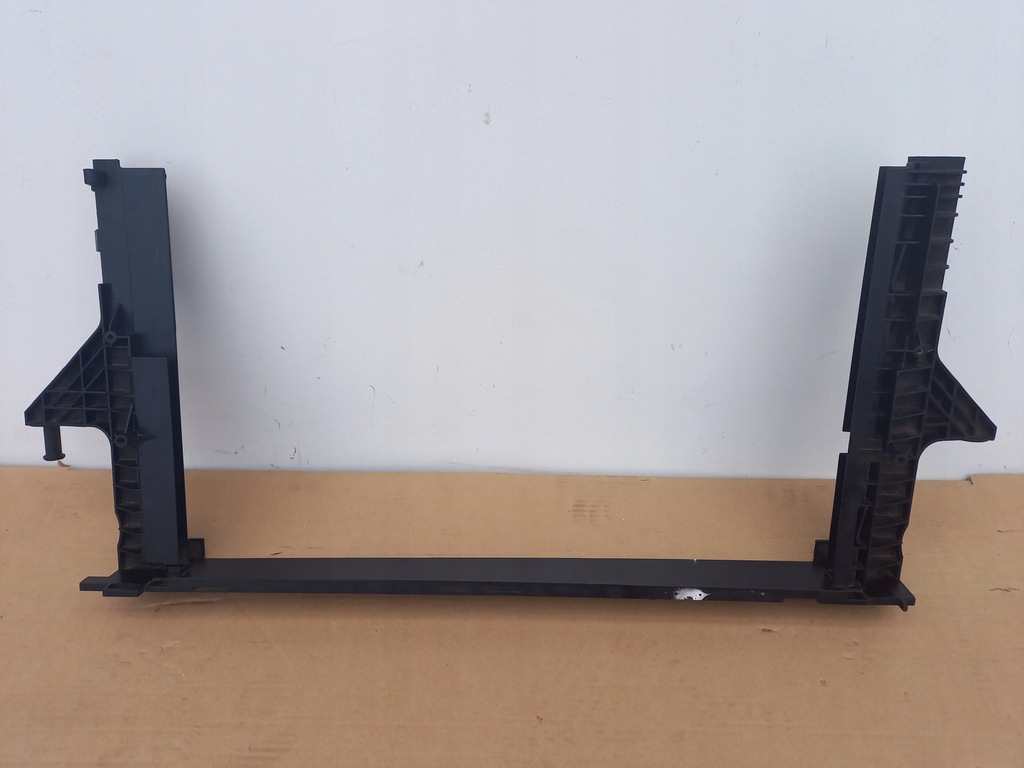 фото №1, Volvo s40 v50 рамка корпус радіатор оригінал!