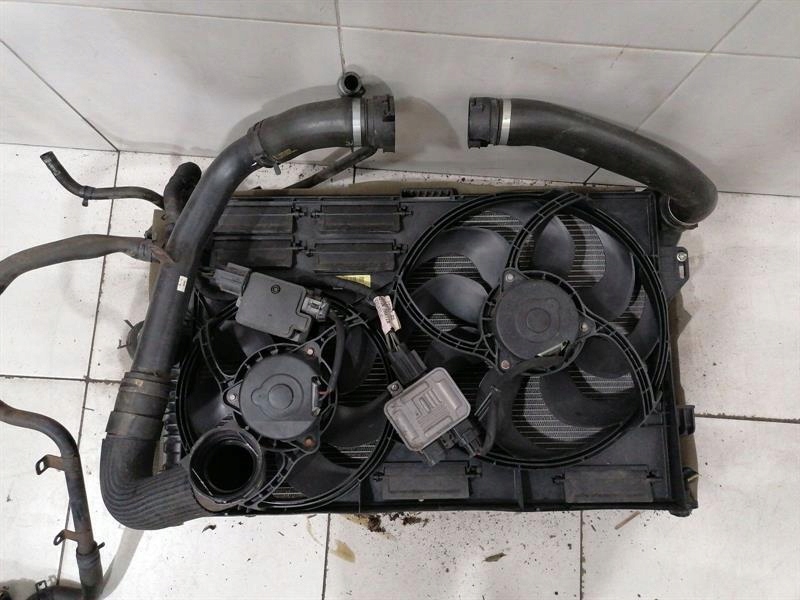 Aston martin rapide 10-14 передняя часть end clip ad43f16612ad lock carrier накладка Киев