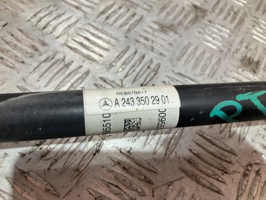 фото №2, Приводной вал правый задняя mercedes eqb x243 300 4matic