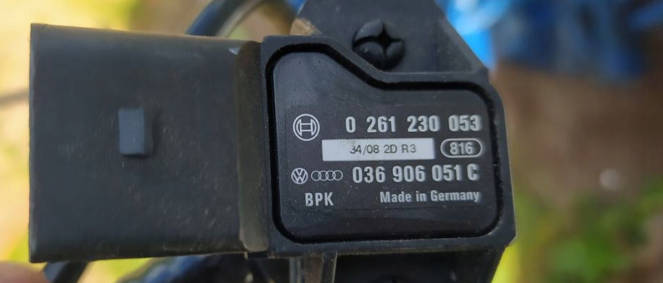 фото №5, Шланг гальмівний підсилювач гальм audi a8 d3 4.2 4e1611743c