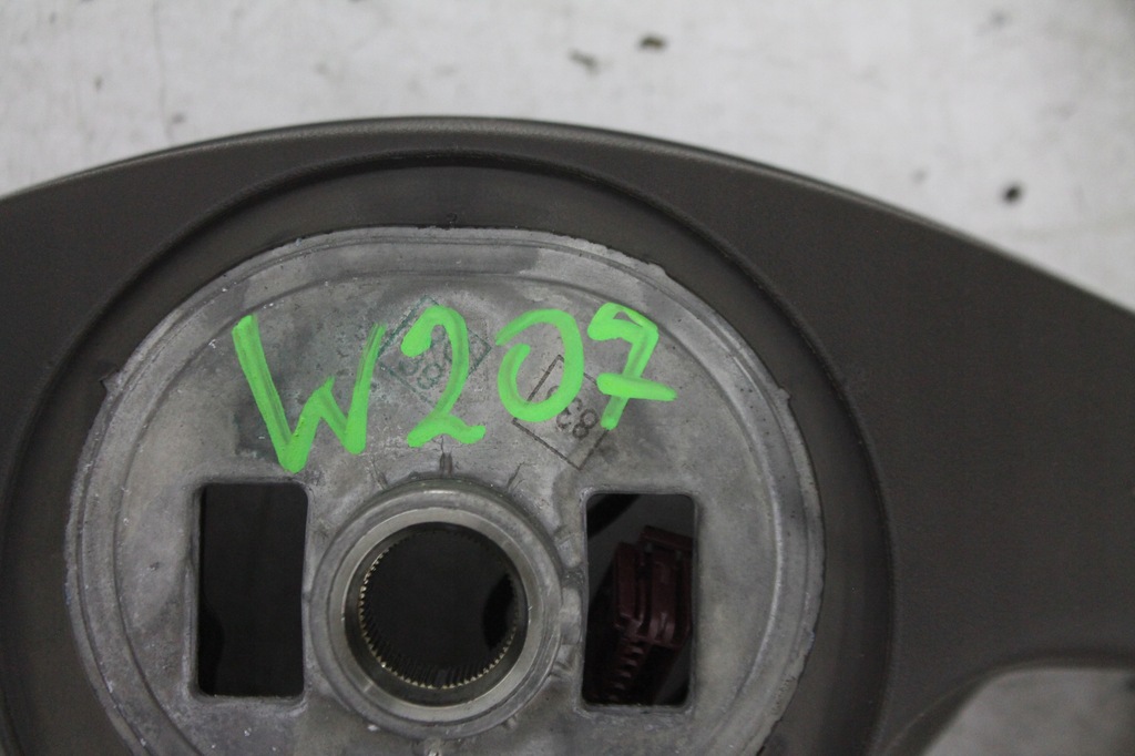 фото №14, Повітропровід шкіра коричнева multi mercedes w207 w212