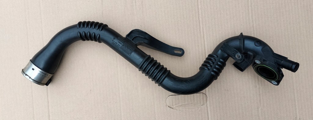 фото №1, Renault captur i 0,9 tce шланг интеркулер