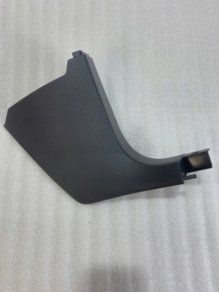 фото №1, Golf v scirocco обивка порог правая 1k1863484