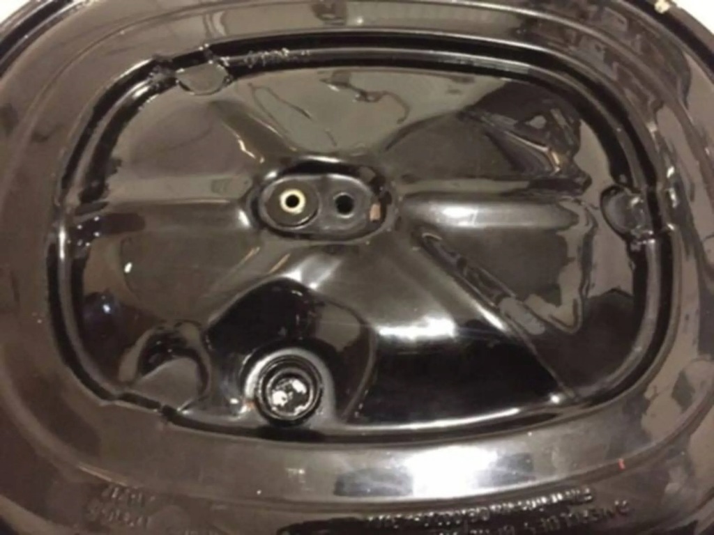 Mercedes-benz w123 1982 m102 2,3 корпус фільтрів повітря Недорого