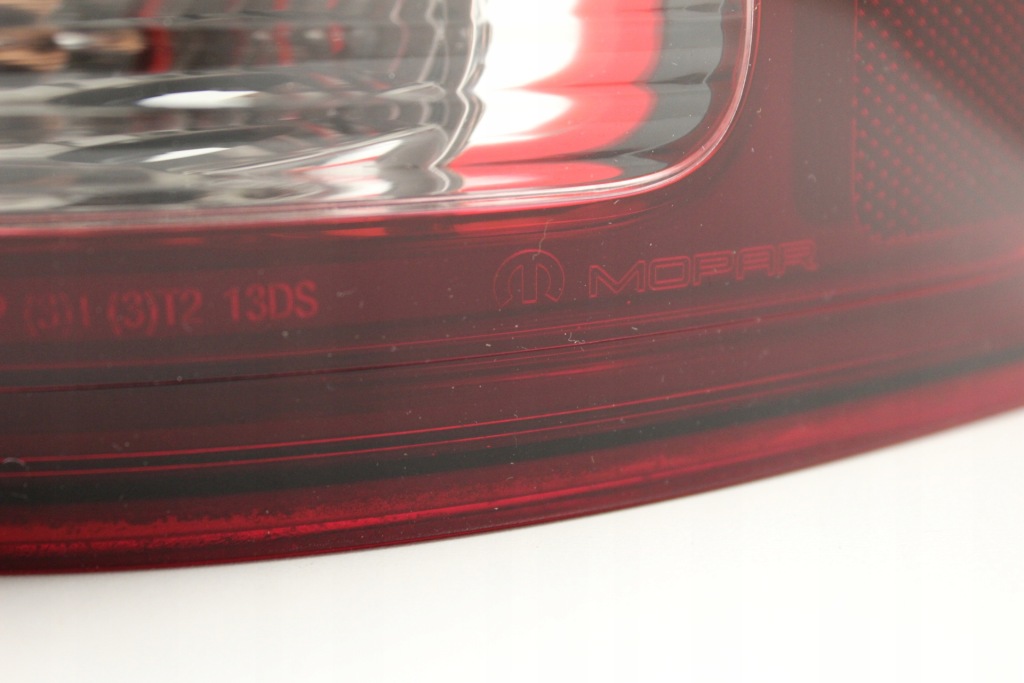 фото №8, Dodge ram - лампа задняя правая led 2013+