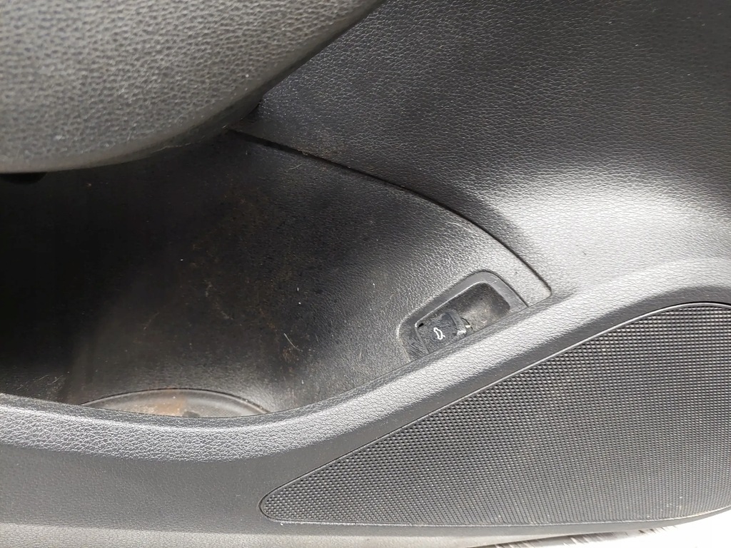 фото №7, Audi a3 s3 8v 8v5867105 перед сторона левая обшивки дверь