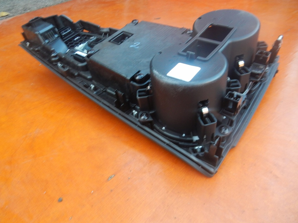 фото №15, Панель средний управление рамка mmi audi a4 b9 8w