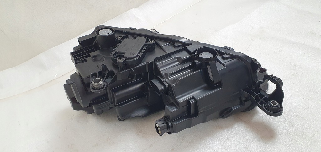 фото №16, Лампа права перед skoda scala h7 led 10 pin 19-