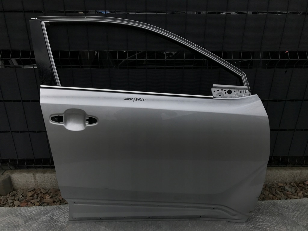 фото №1, Toyota chr ch-r c-hr праве двері перед 2016-