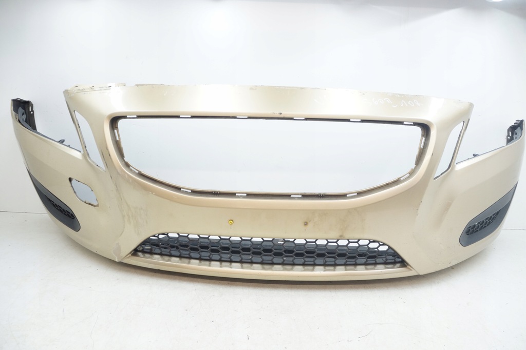 фото №1, Volvo s60 ii v60 i 10r бампер перед передний решётка радиатора решётка радиатора заглушка