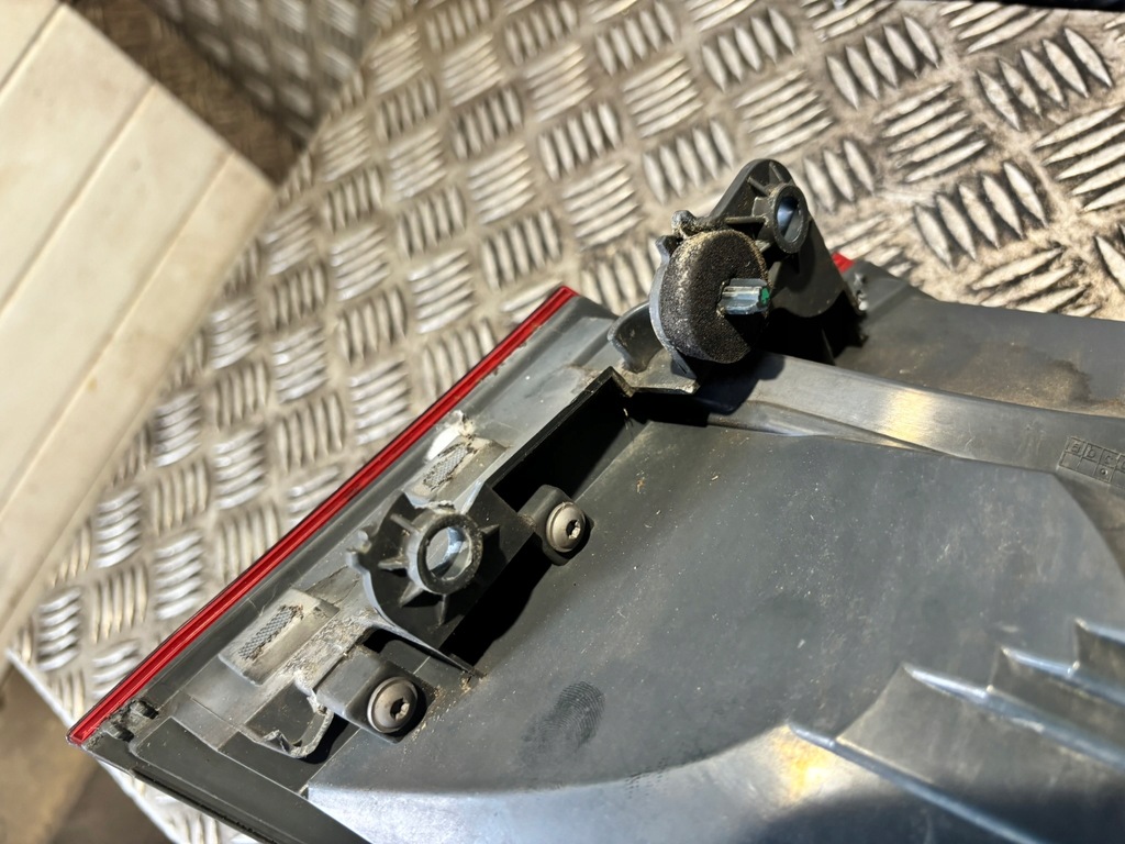 фото №8, Bmw gt лампа лівий задня w крила 618573