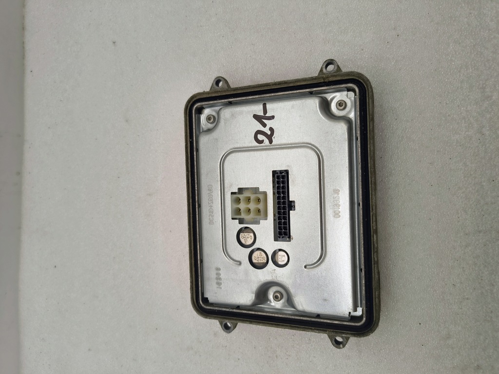 фото №1, Tesla model s модуль led перетворювач лампа передніх перед 00201022-04