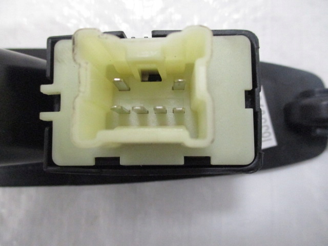 фото №8, Переключатель окон renault оригинальный номер 829614619r