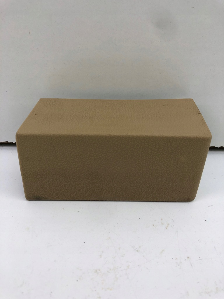 фото №1, Vw touran i защита заглушка сиденье 1t0881458c