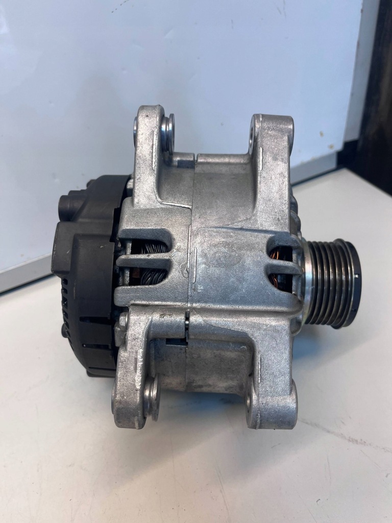 Купити Citroen peugeot 1.2 vti генератор 9818677980