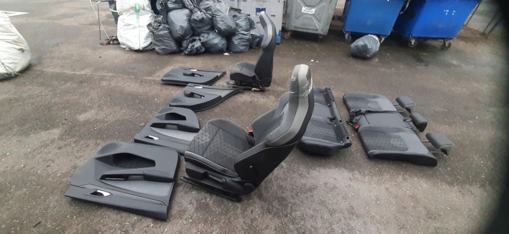 фото №2, Сидіння лівий правий перед заднє сидіння обшивки двері uk golf viii r-line