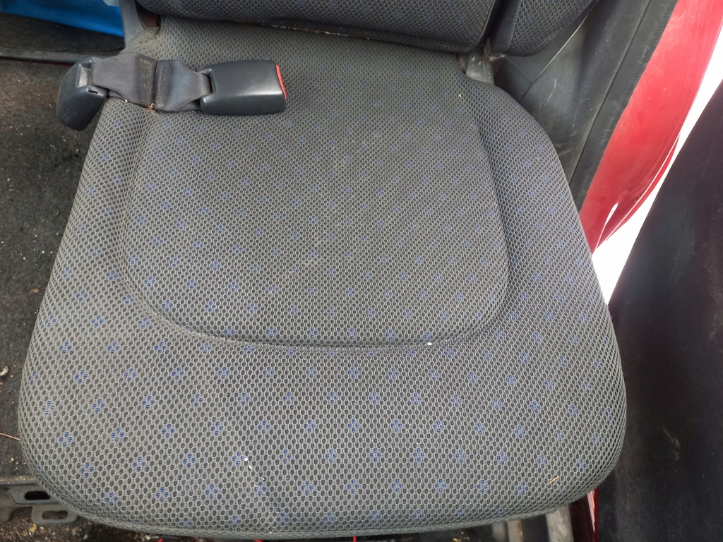фото №7, Toyota yaris verso сиденье сиденья задняя ii ряд левый правый заднее сиденье