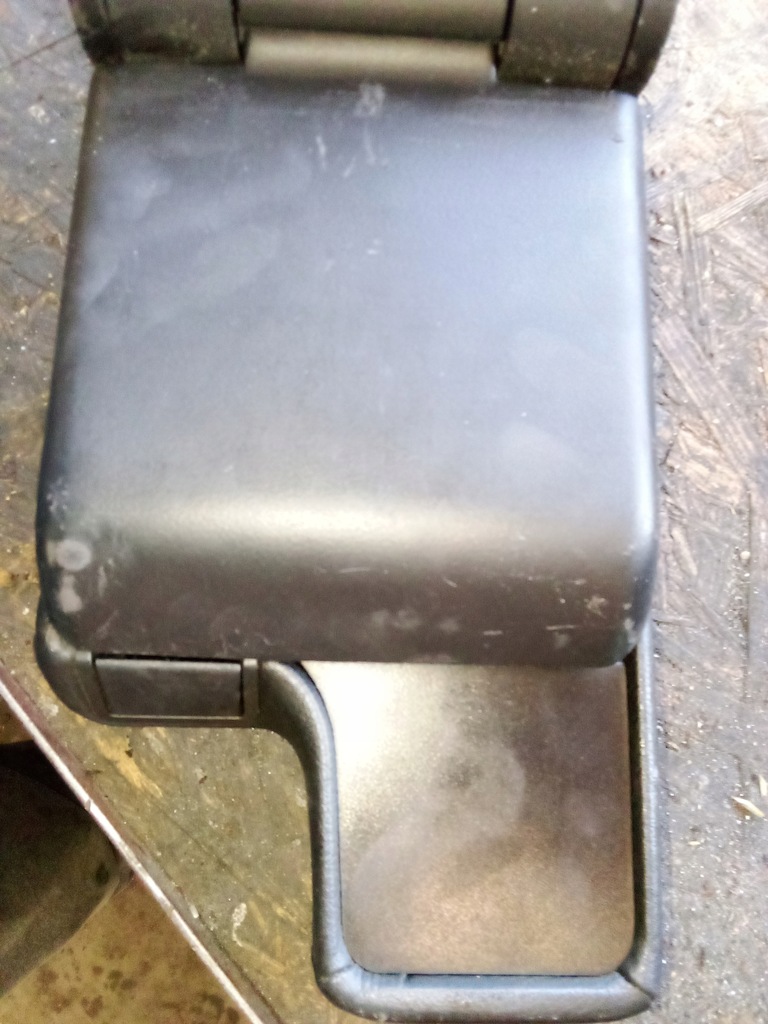 фото №6, Підлокітник bmw 51168213678