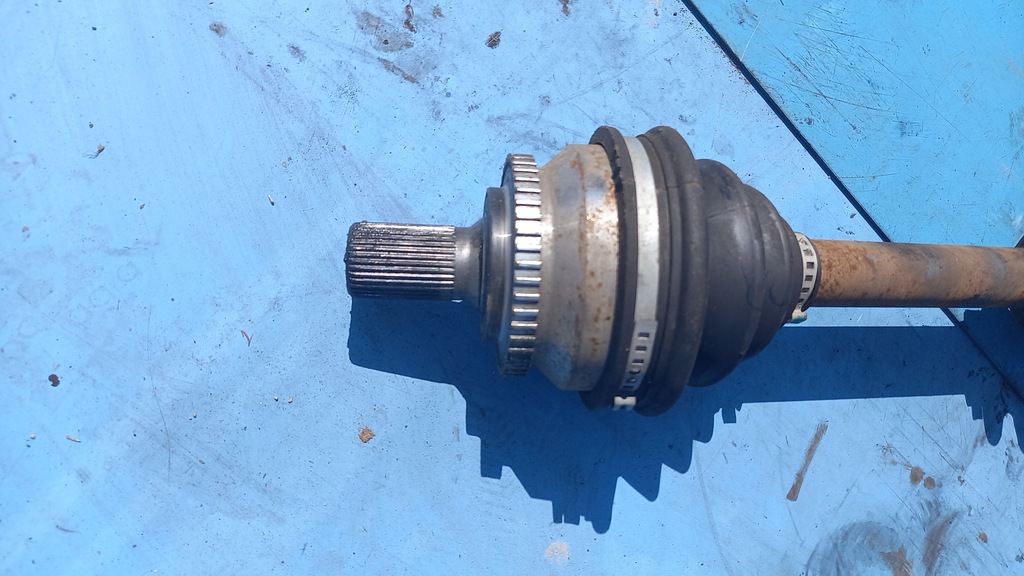 фото №2, Привідний вал права volvo s80 2.5d 00r