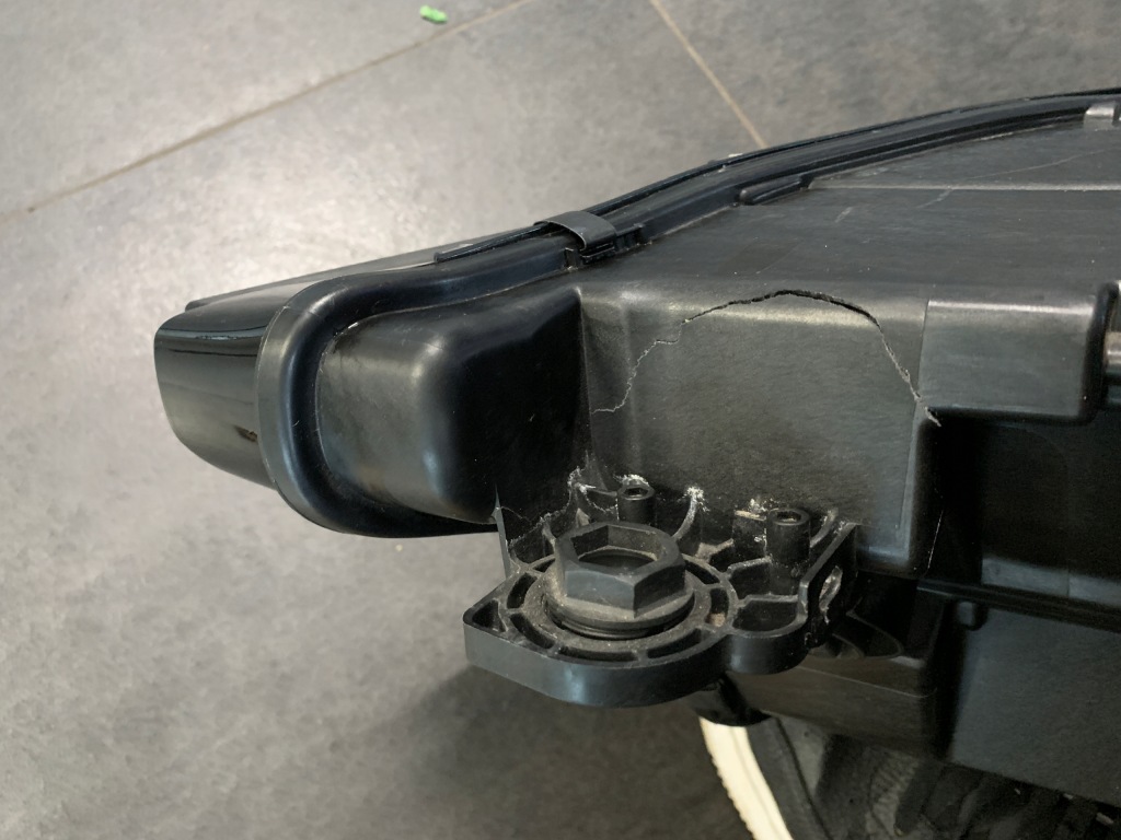 фото №9, Лампа правая audi etron e-tron 4ke