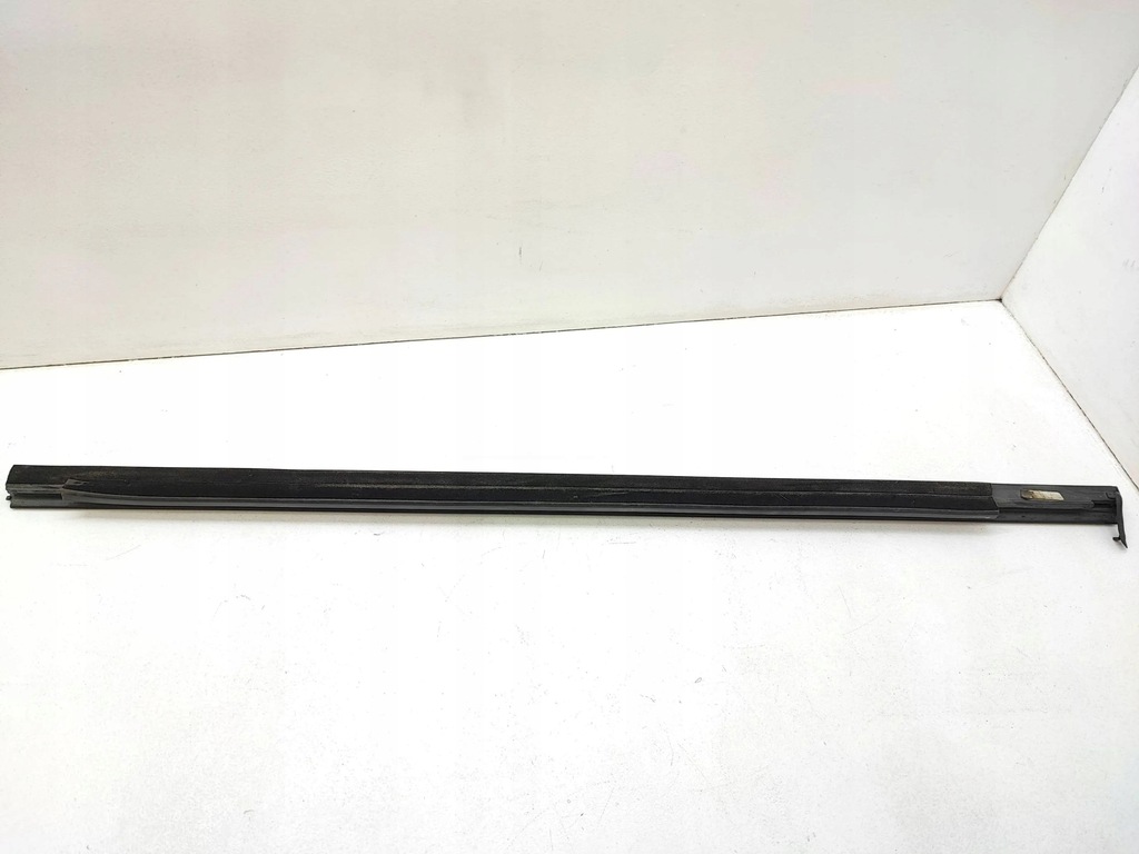 фото №5, Bmw 7 g11 g12 2017 молдинг / прокладка стекло дверь